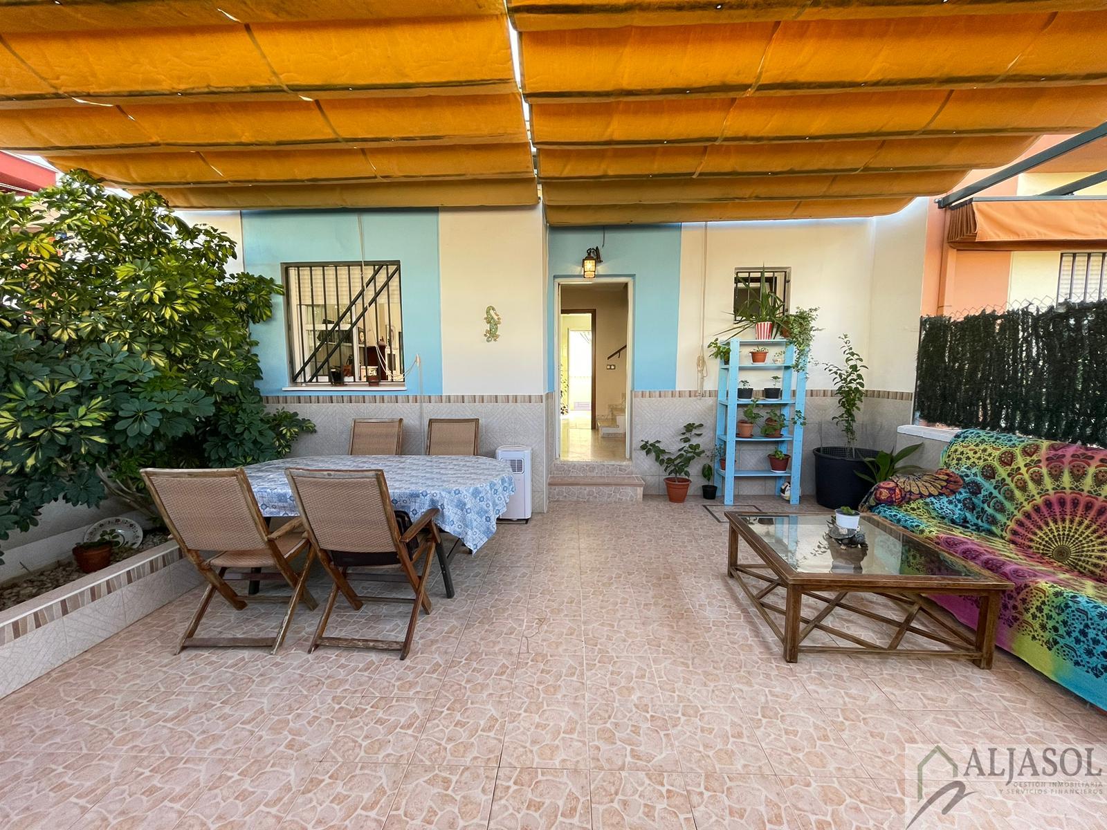For sale of house in Bollullos de la Mitación