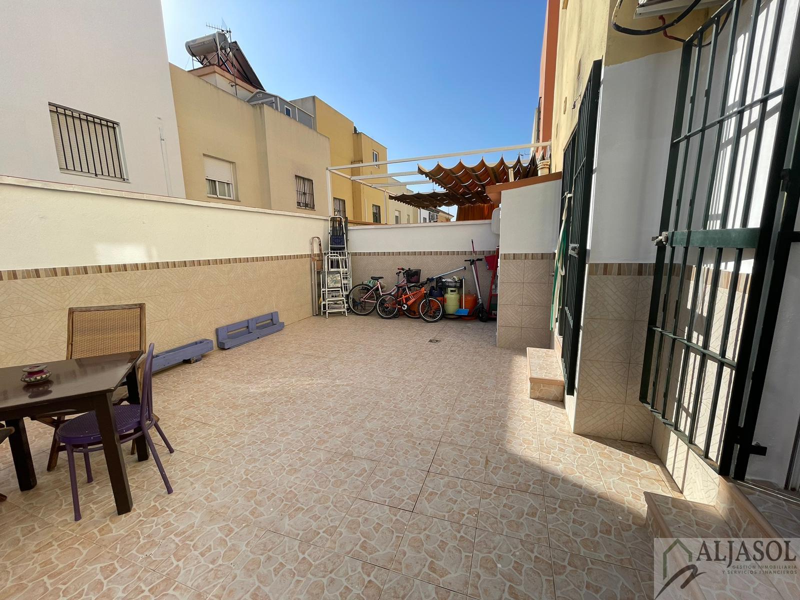 For sale of house in Bollullos de la Mitación