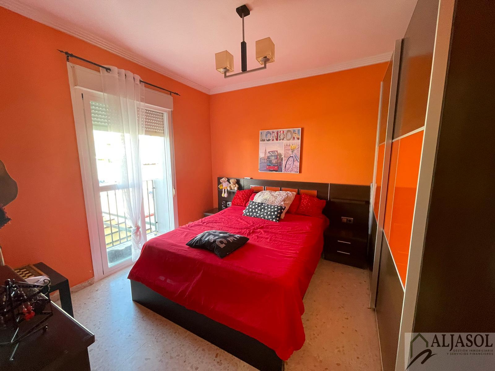 For sale of house in Bollullos de la Mitación