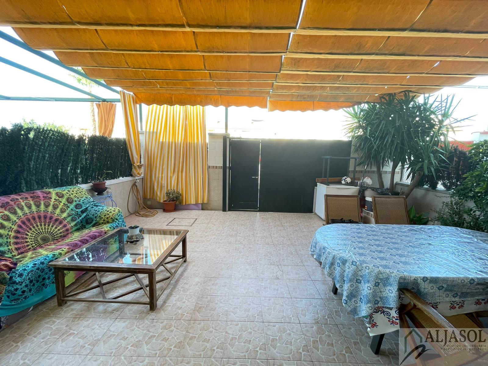 For sale of house in Bollullos de la Mitación