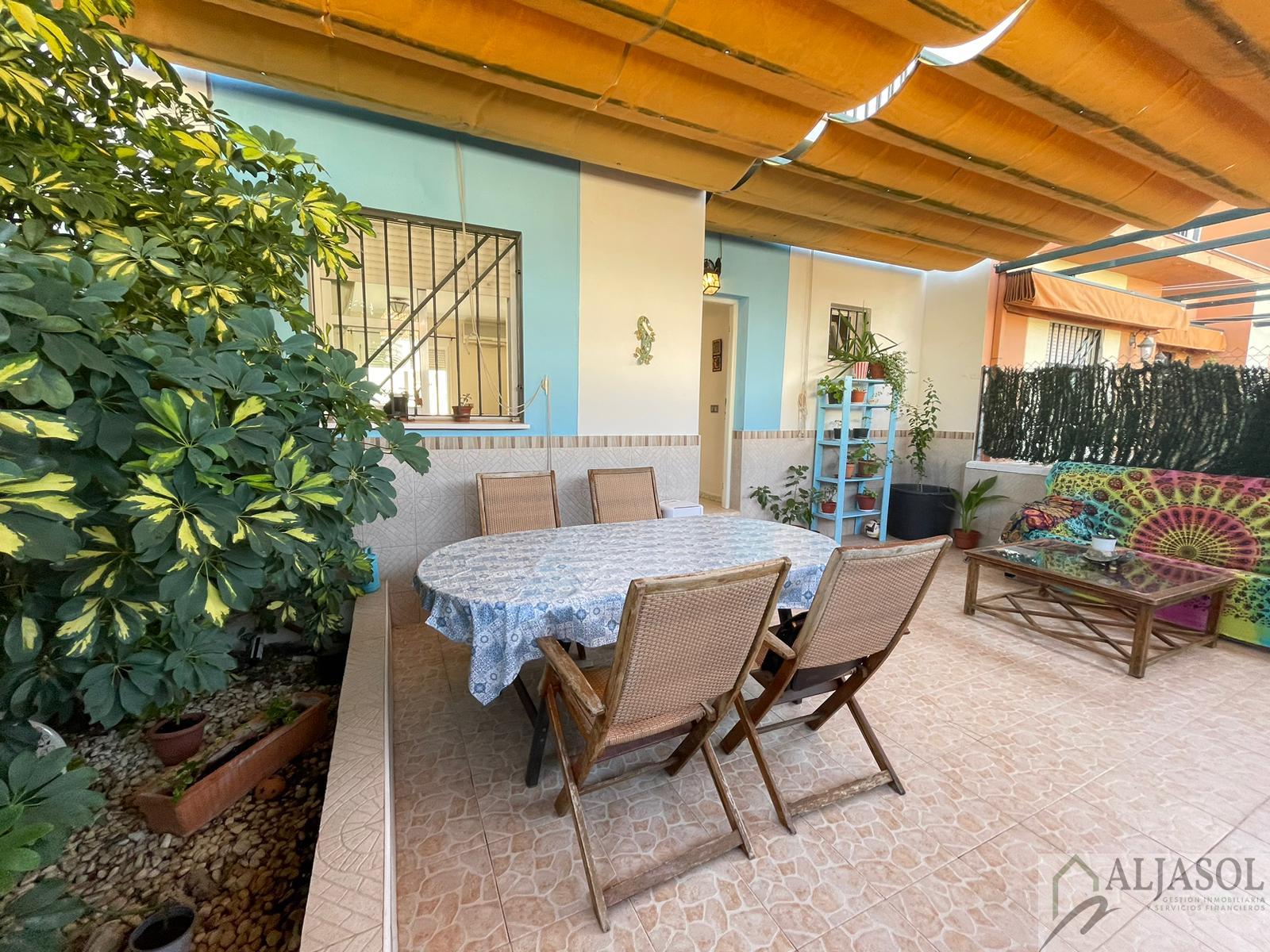 For sale of house in Bollullos de la Mitación