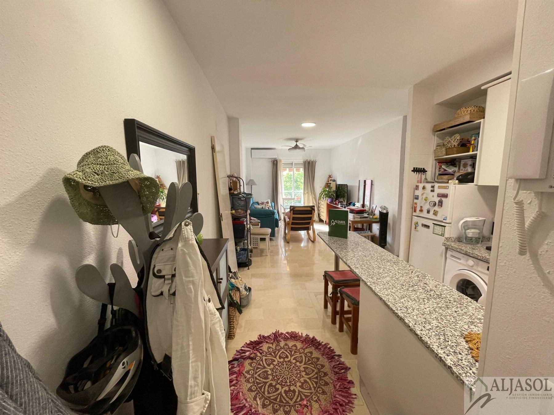 For sale of flat in Camas
