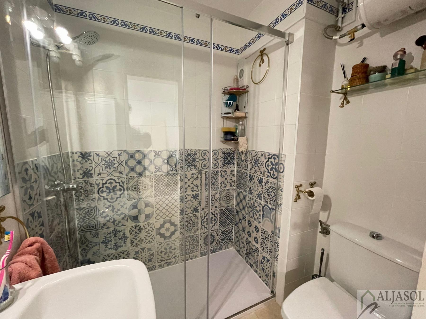 For sale of flat in Camas