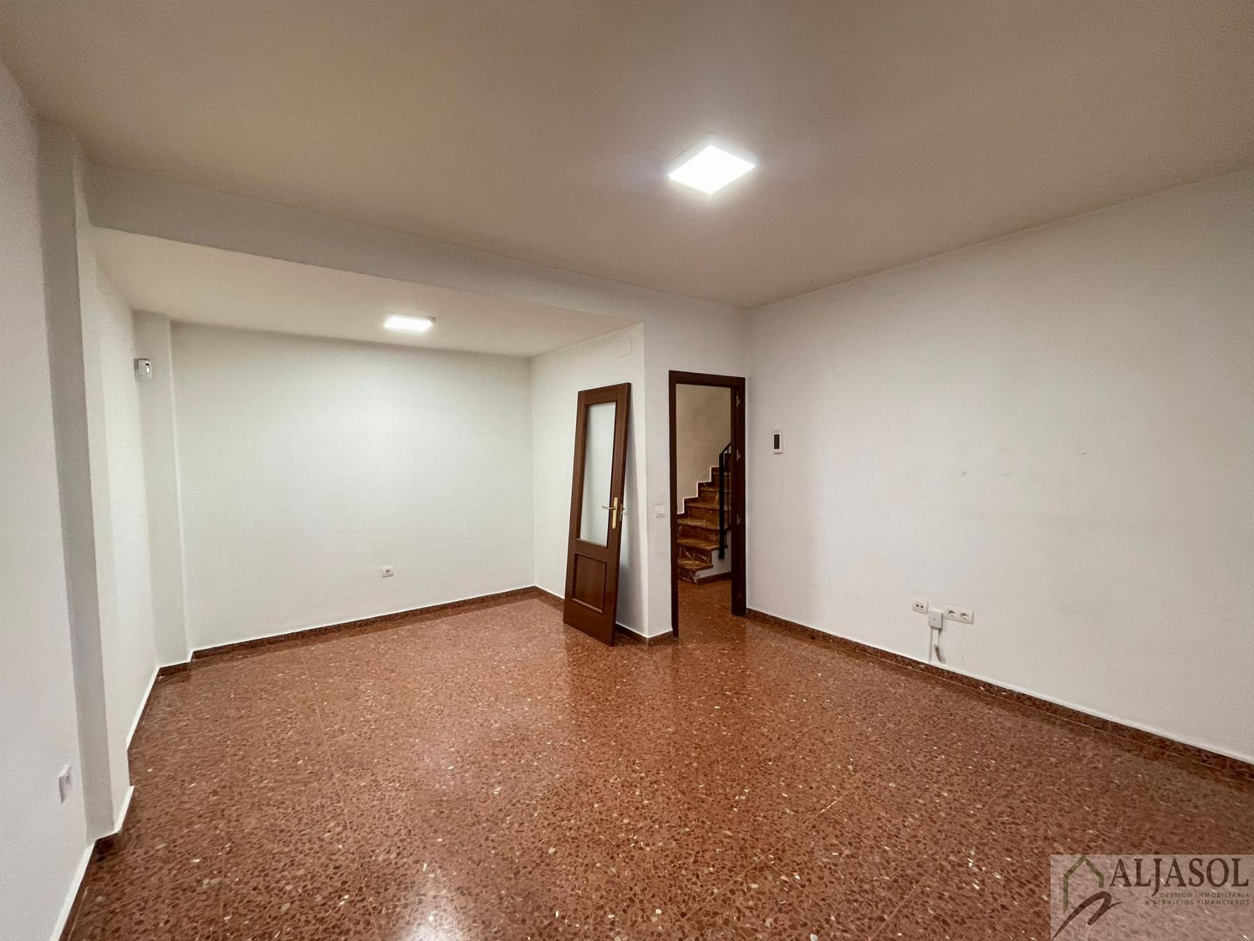 For sale of house in Umbrete