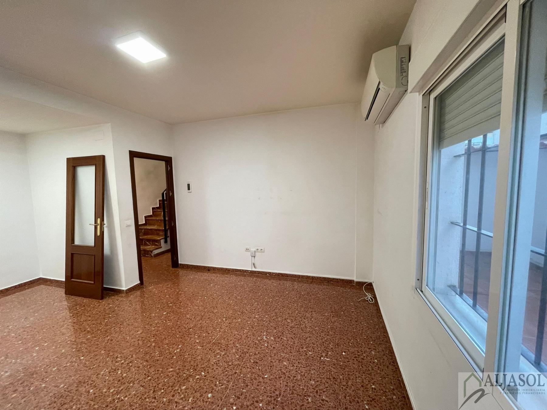 For sale of house in Umbrete