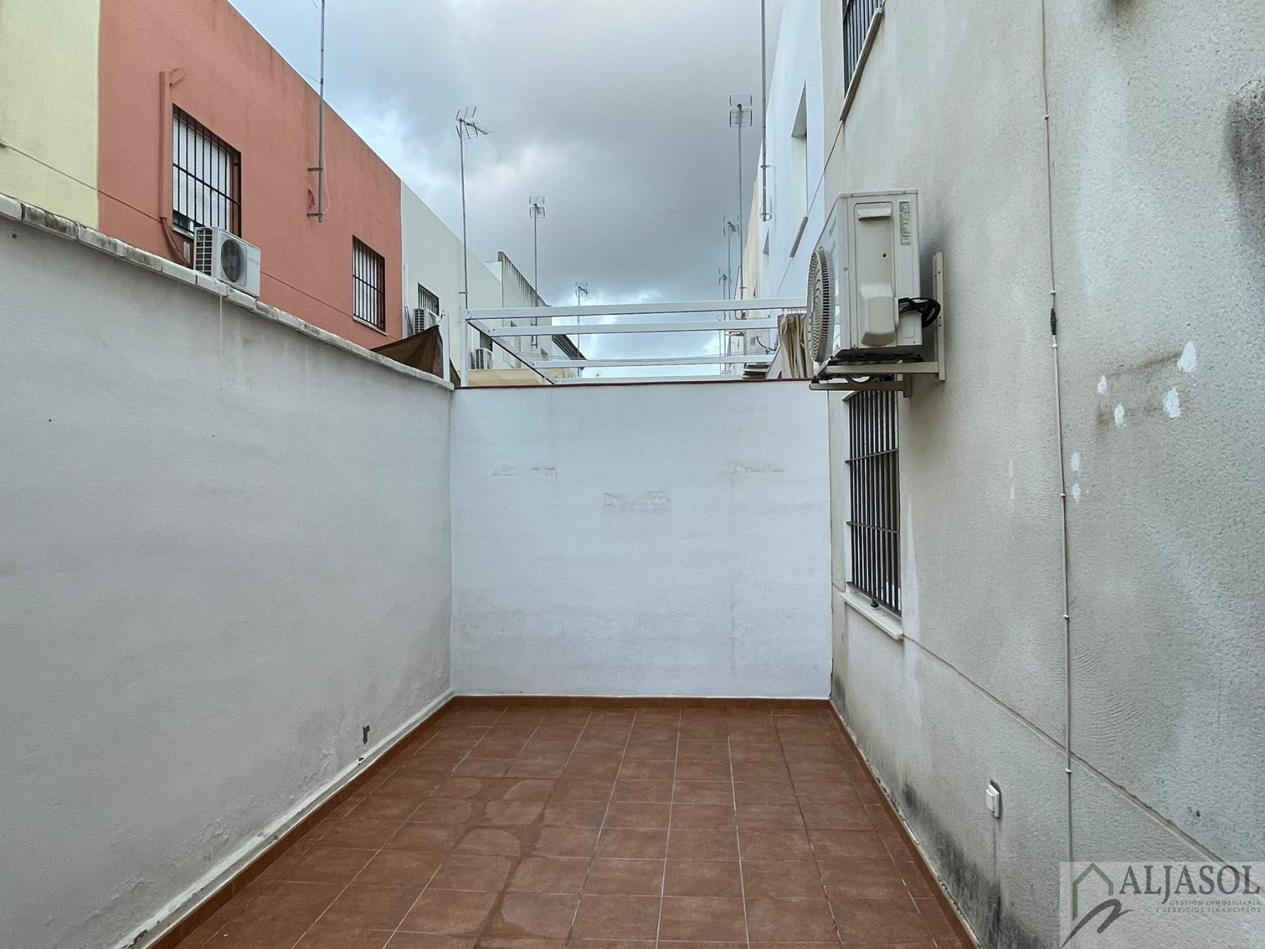 For sale of house in Umbrete