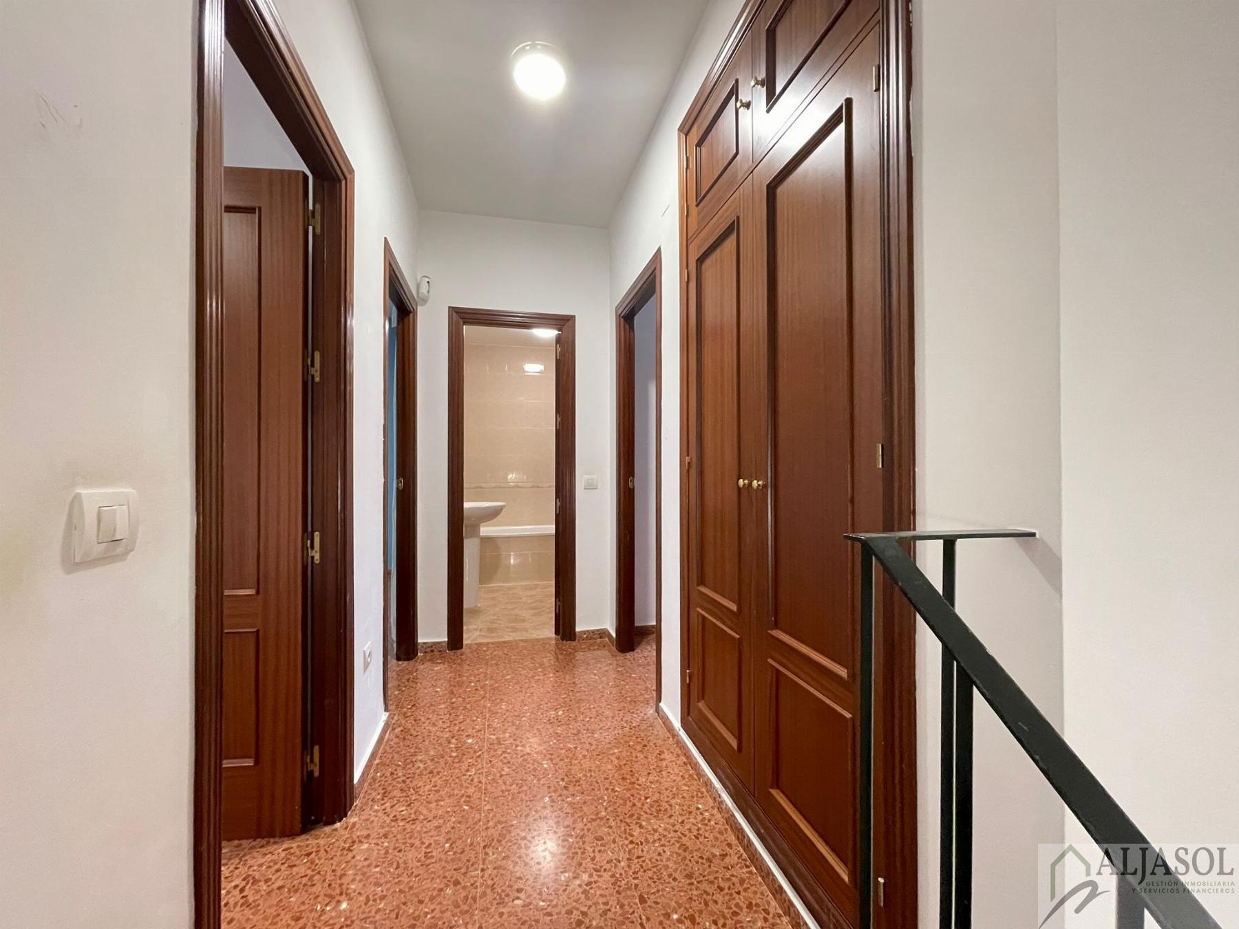 For sale of house in Umbrete