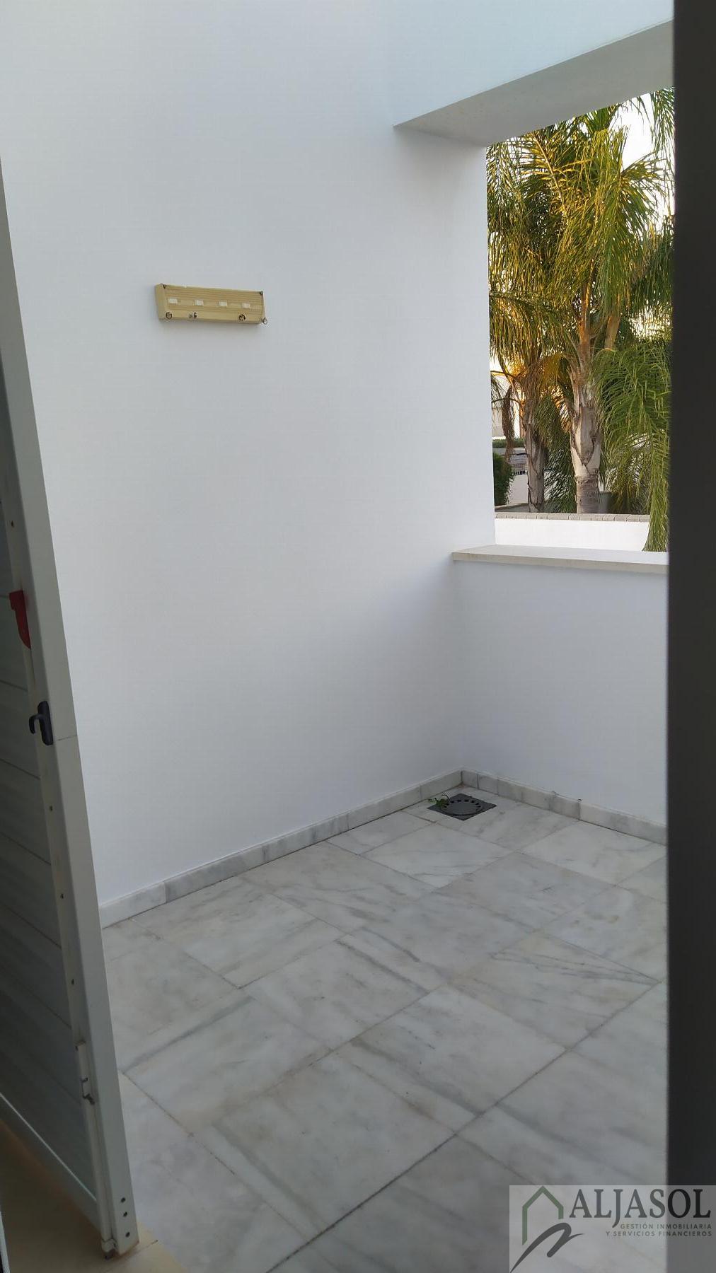 For sale of house in Umbrete