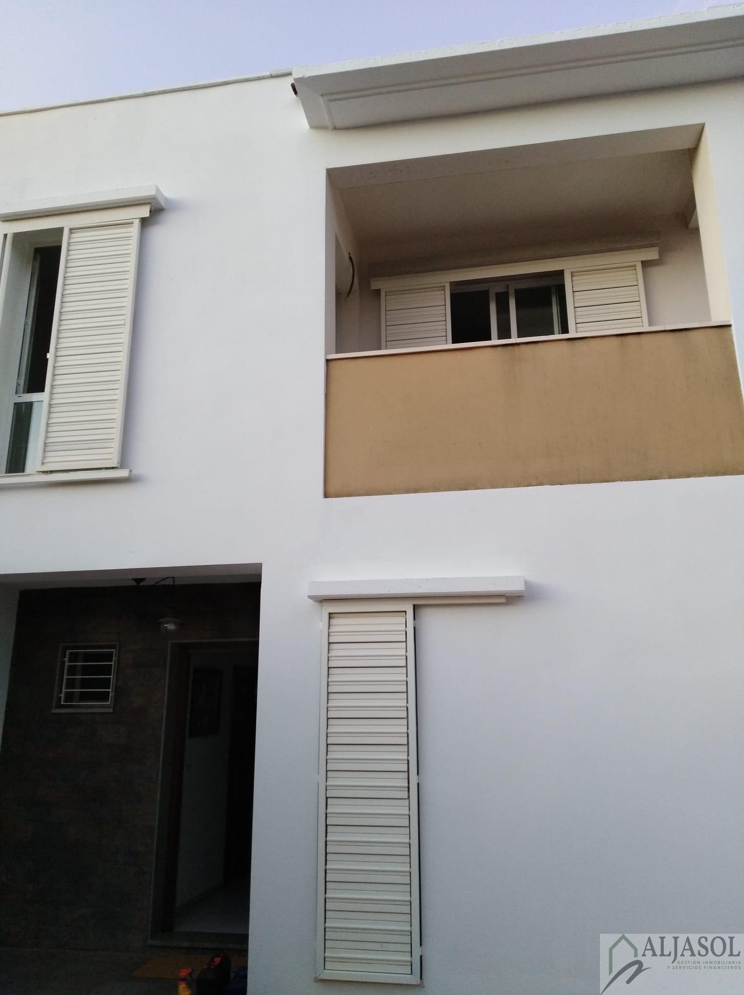 For sale of house in Umbrete