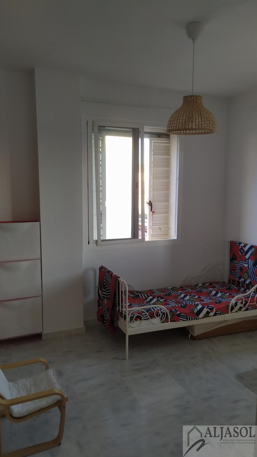 For sale of house in Umbrete
