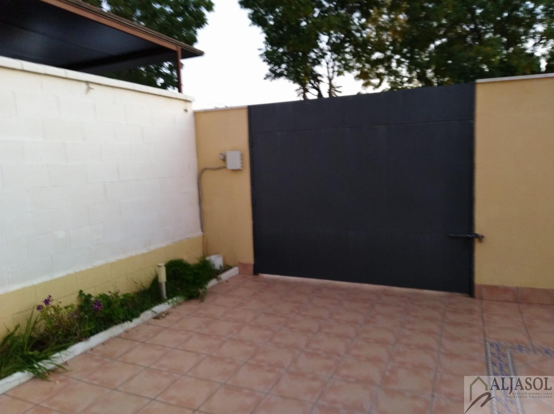 For sale of house in Umbrete