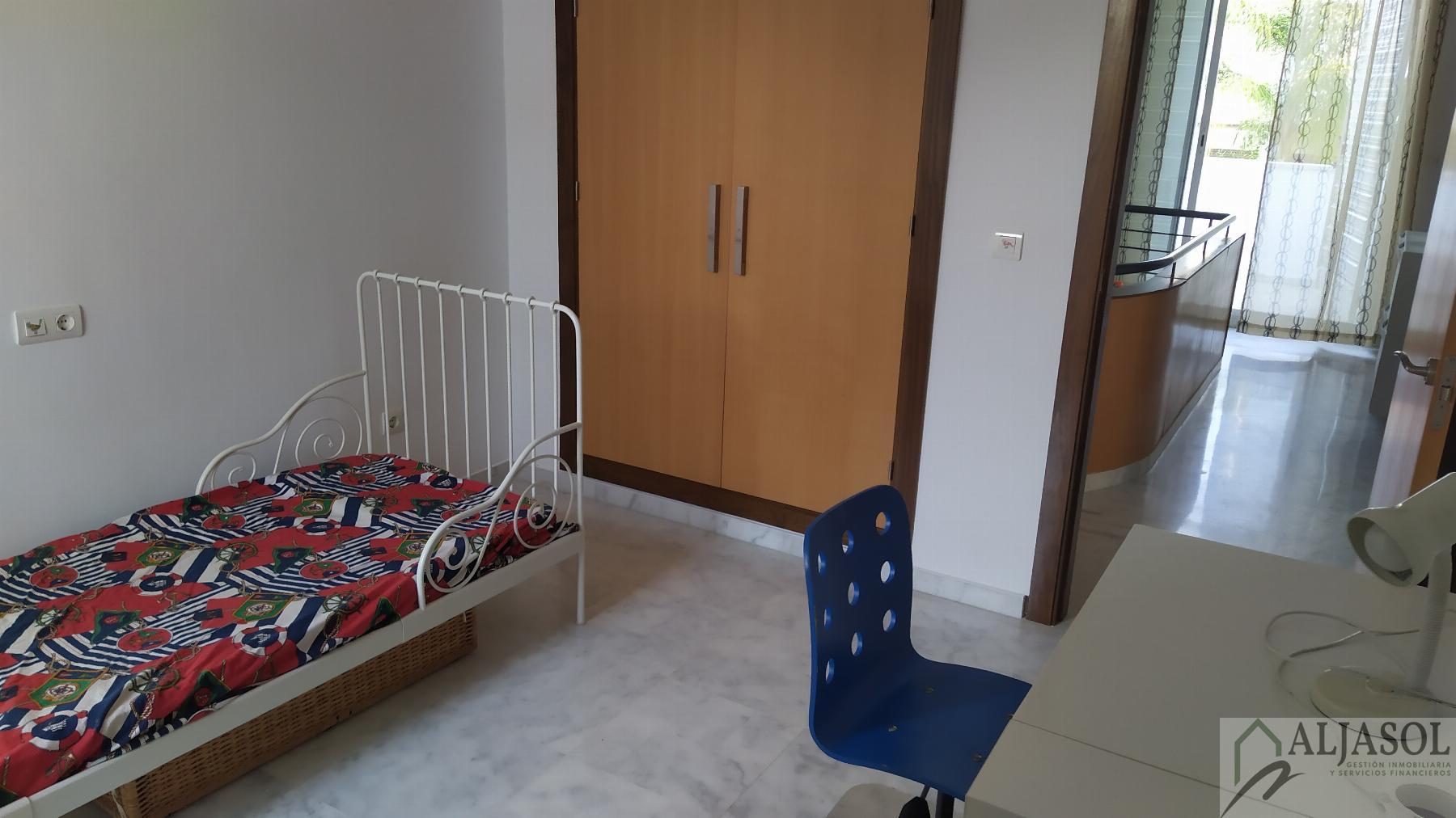 For sale of house in Umbrete