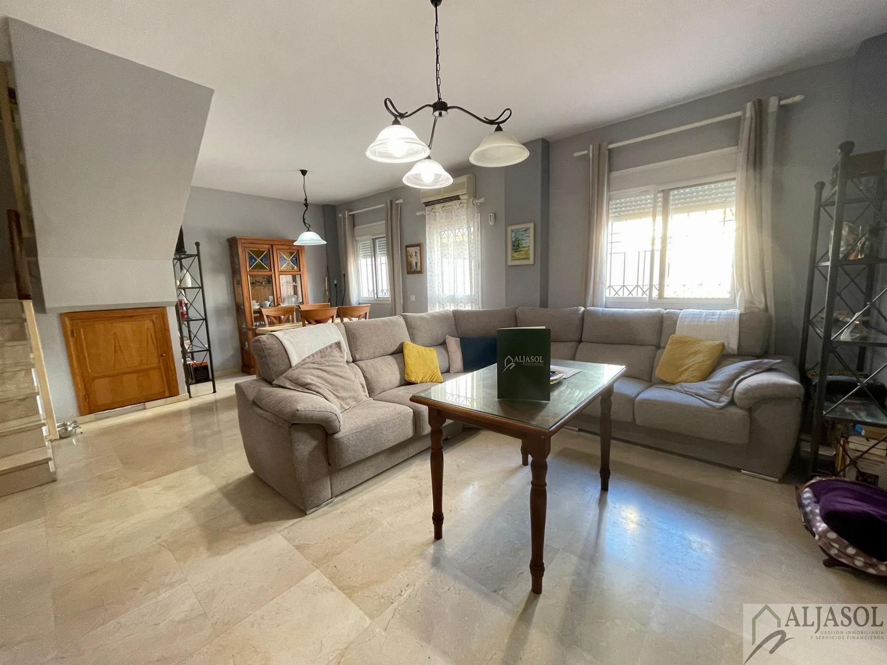 For sale of chalet in Gelves