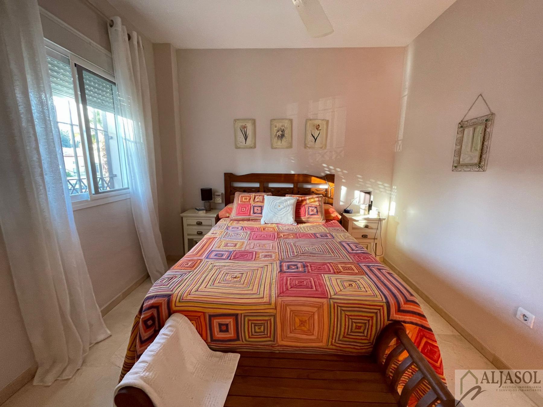 For sale of chalet in Gelves