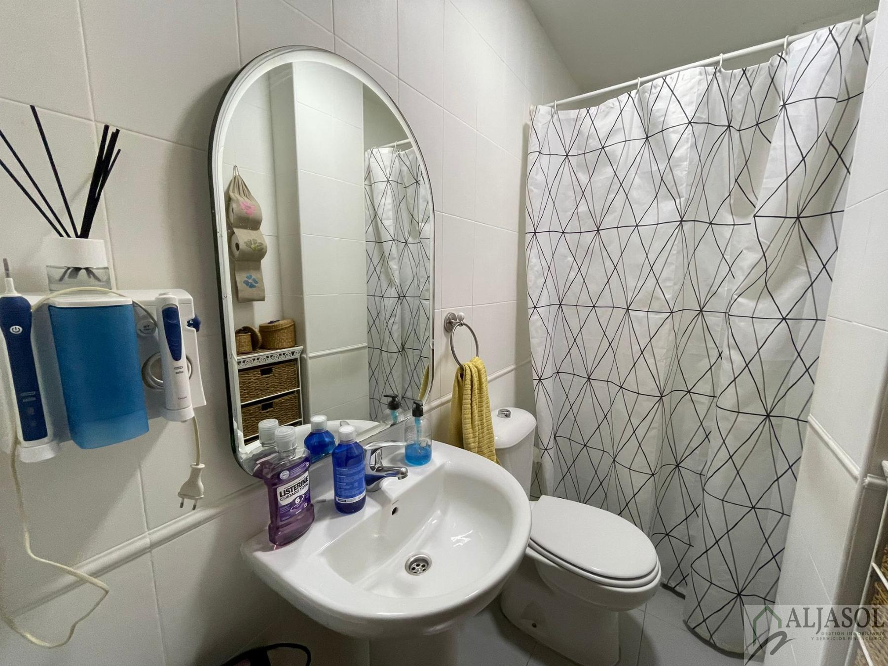 For sale of chalet in Gelves