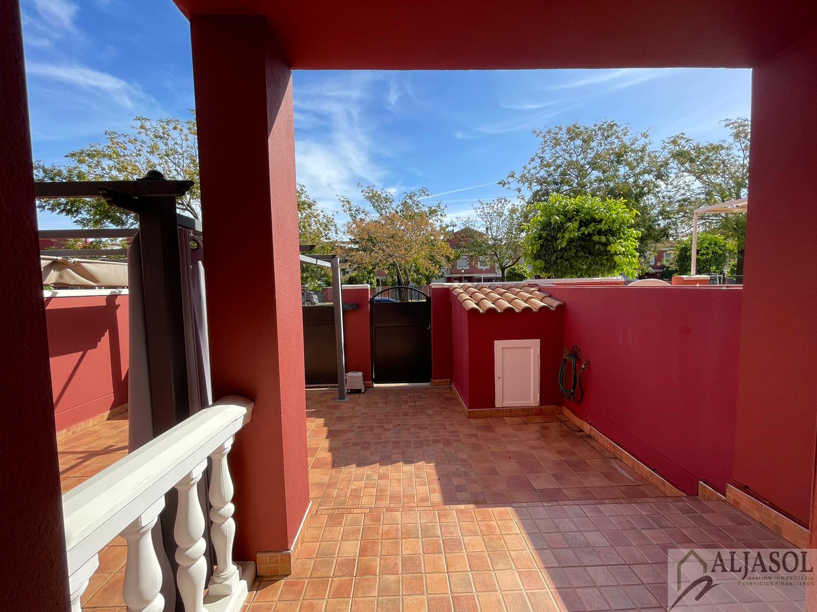 For sale of house in Bollullos de la Mitación