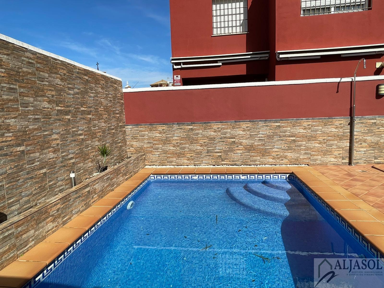 For sale of house in Bollullos de la Mitación