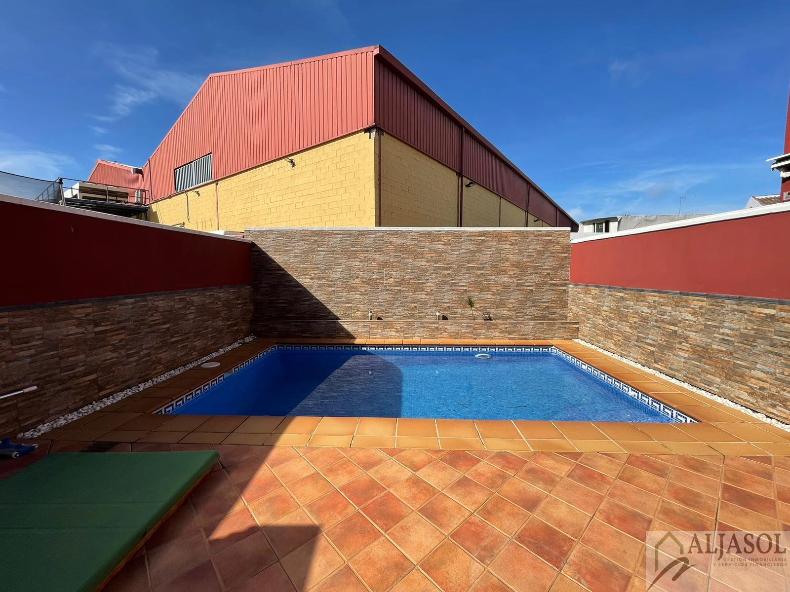 For sale of house in Bollullos de la Mitación