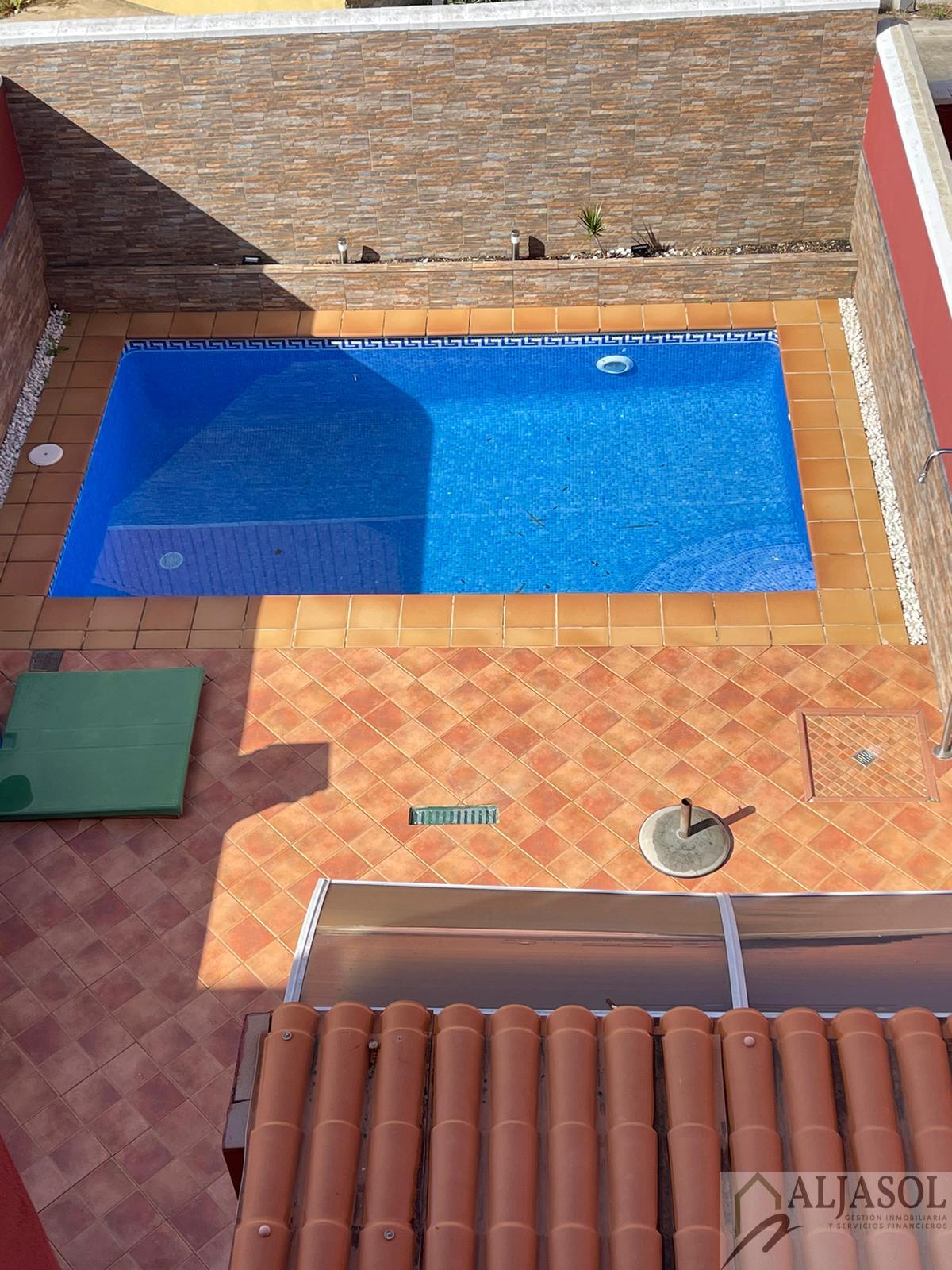 For sale of house in Bollullos de la Mitación