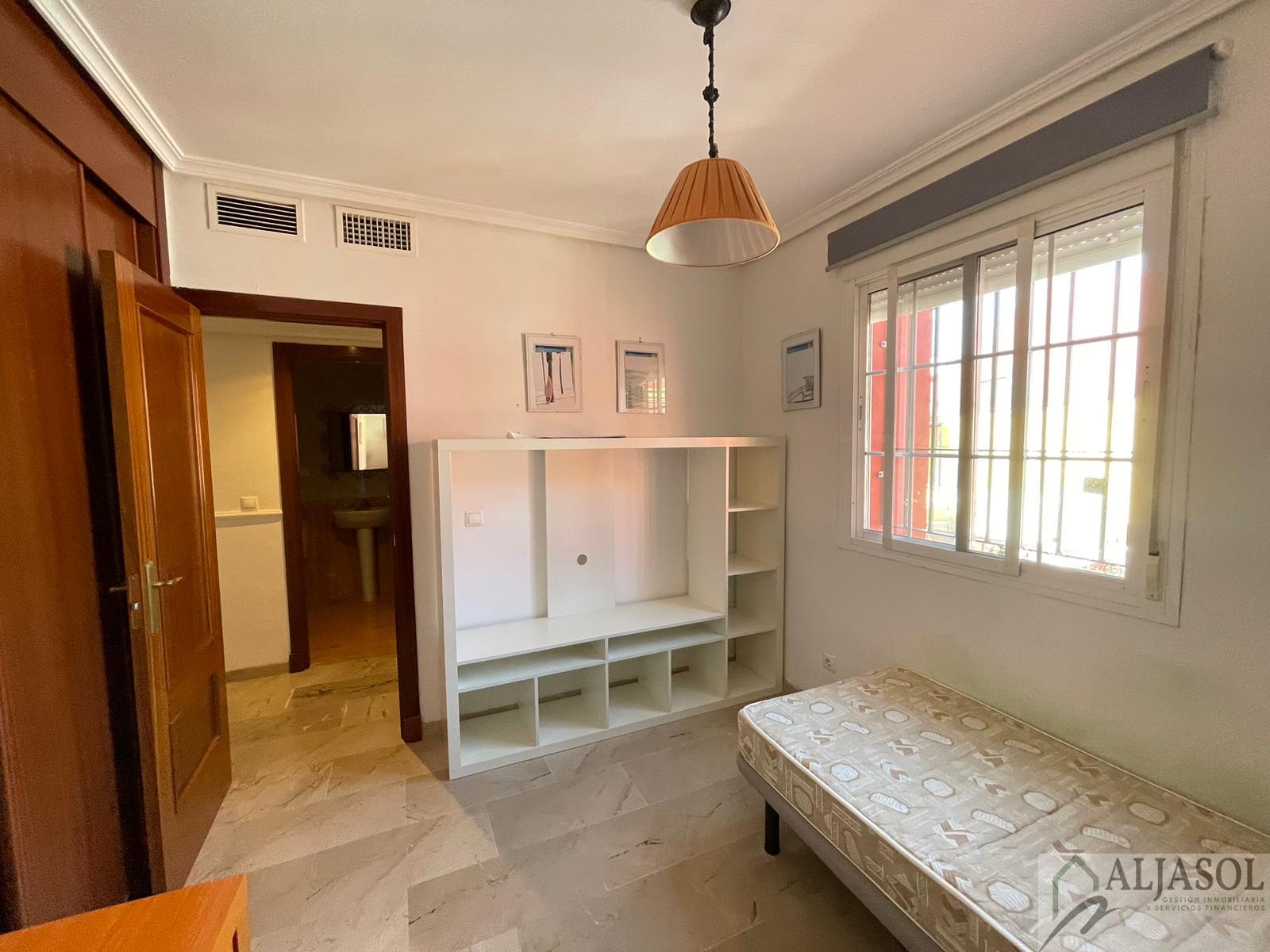 For sale of house in Bollullos de la Mitación