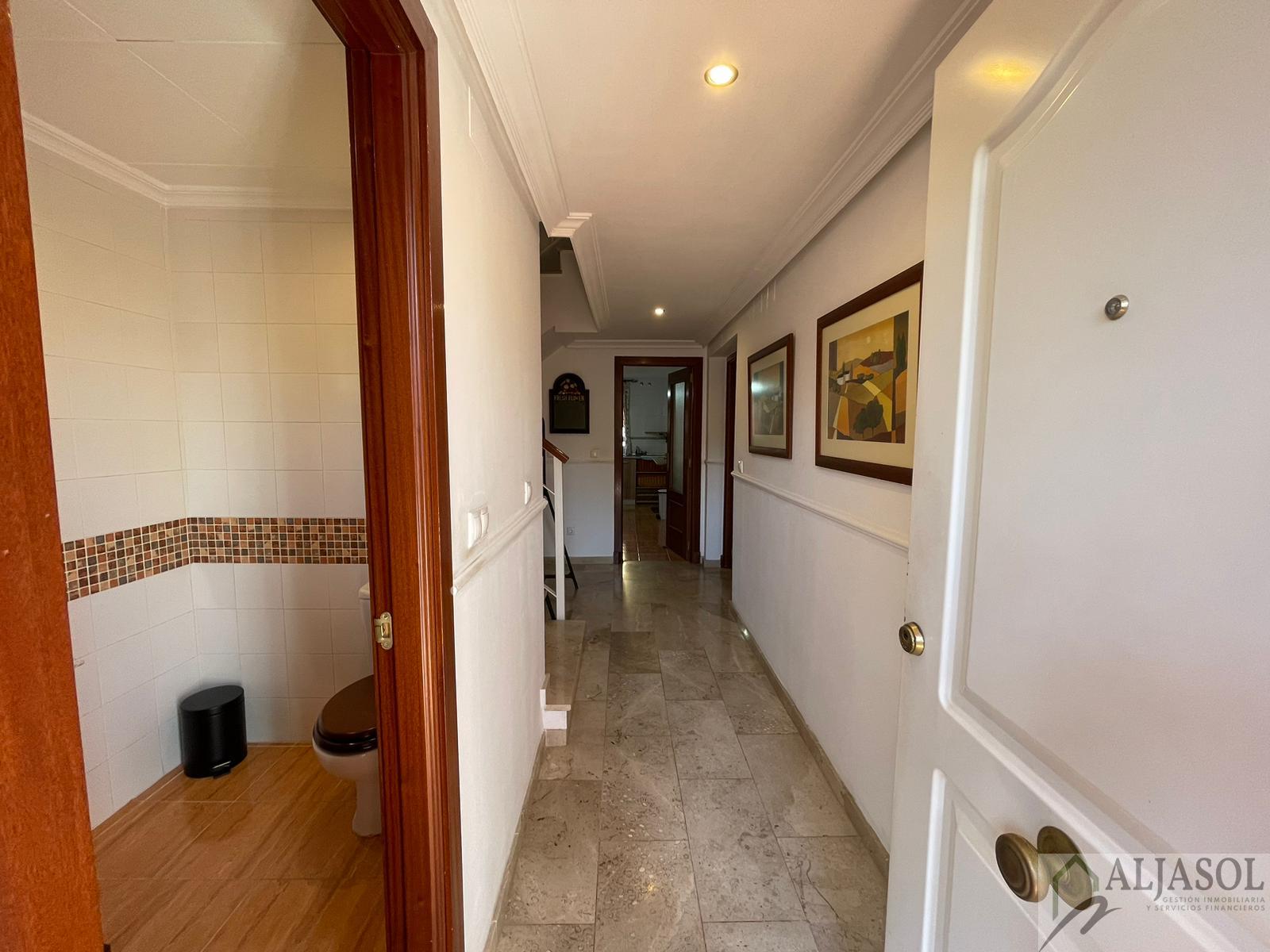 For sale of house in Bollullos de la Mitación