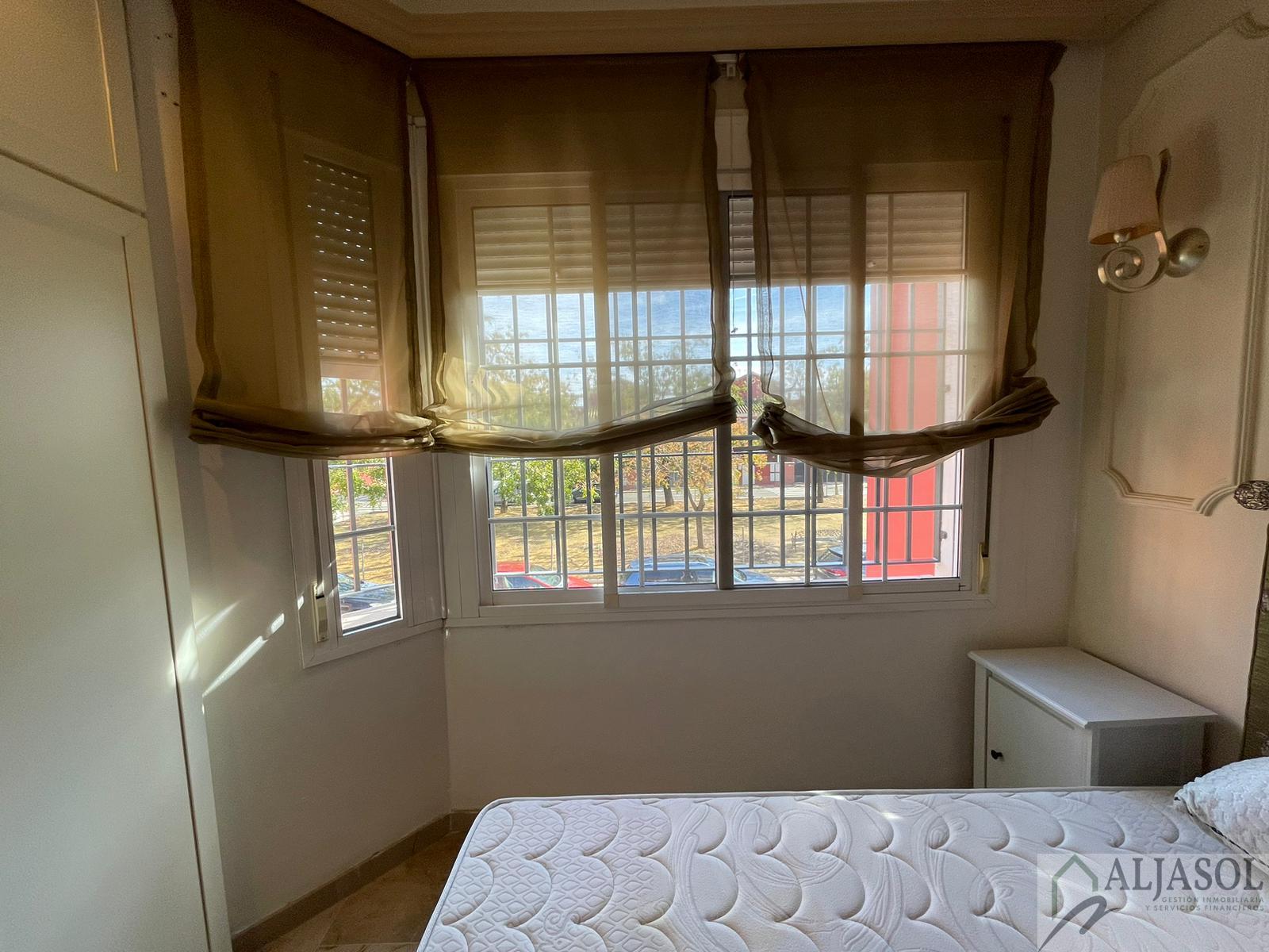 For sale of house in Bollullos de la Mitación