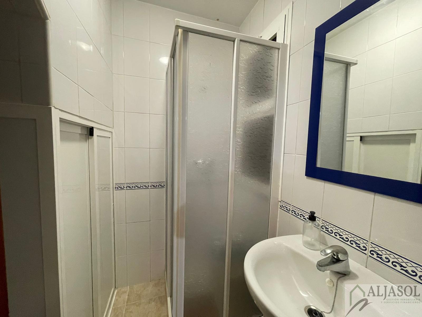 Venta de casa en Villanueva del Ariscal