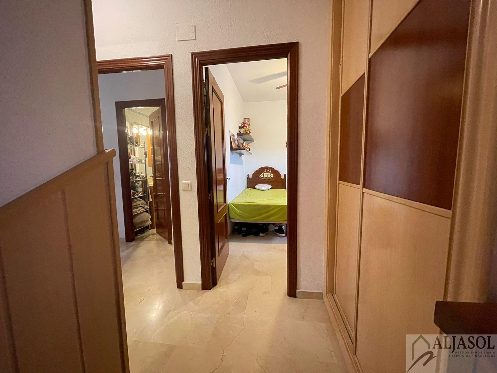 Venta de casa en Villanueva del Ariscal