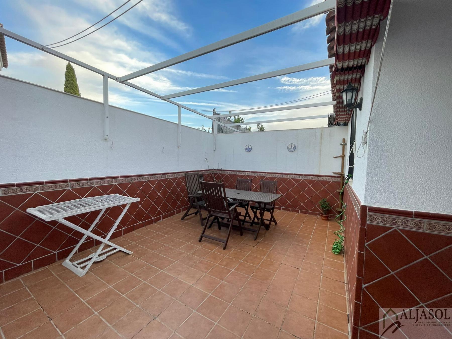 Venta de casa en Villanueva del Ariscal