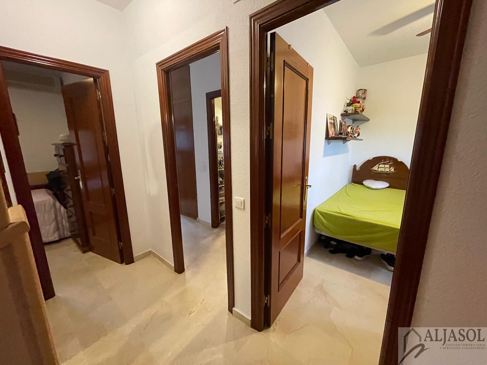 Venta de casa en Villanueva del Ariscal