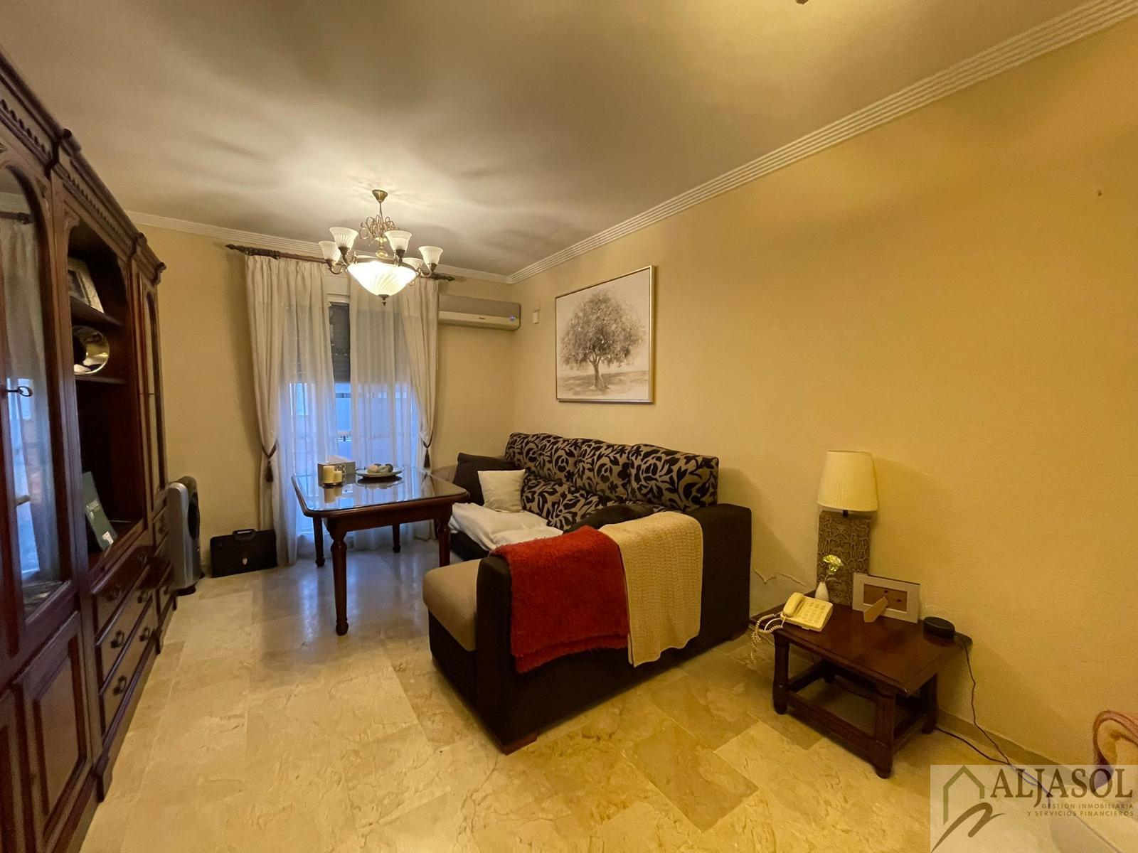 Venta de casa en Villanueva del Ariscal