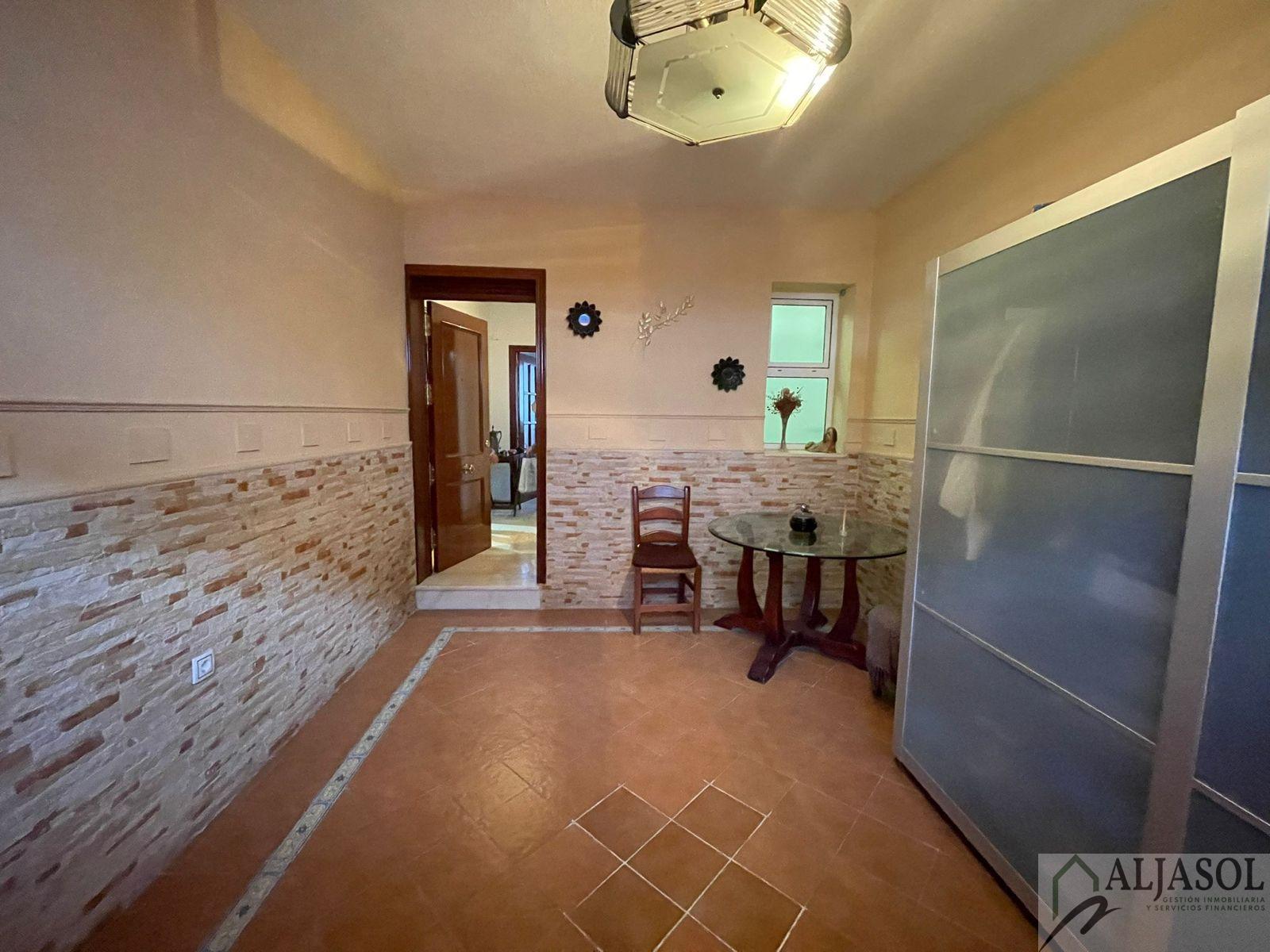 Venta de casa en Villanueva del Ariscal