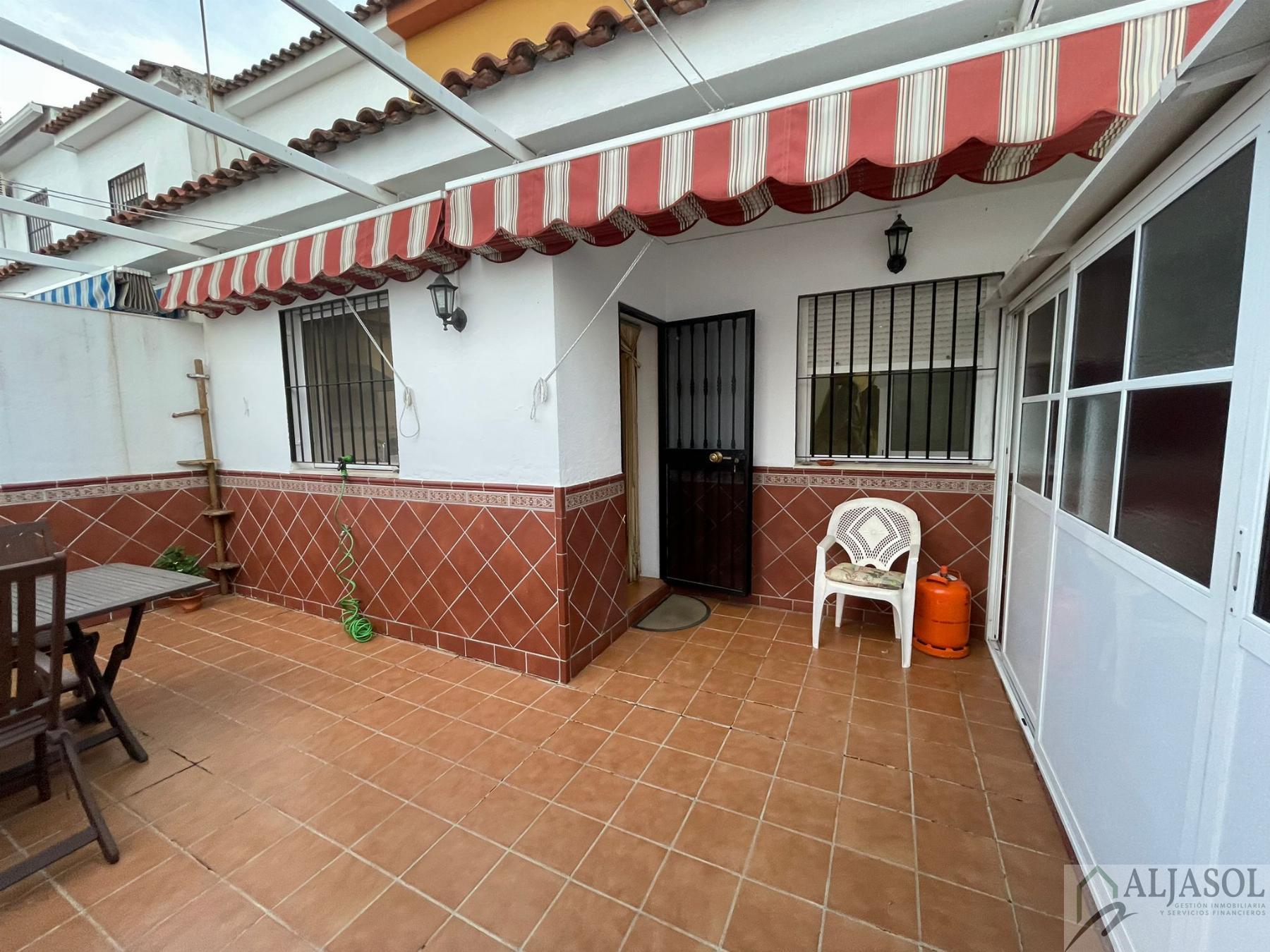 Venta de casa en Villanueva del Ariscal