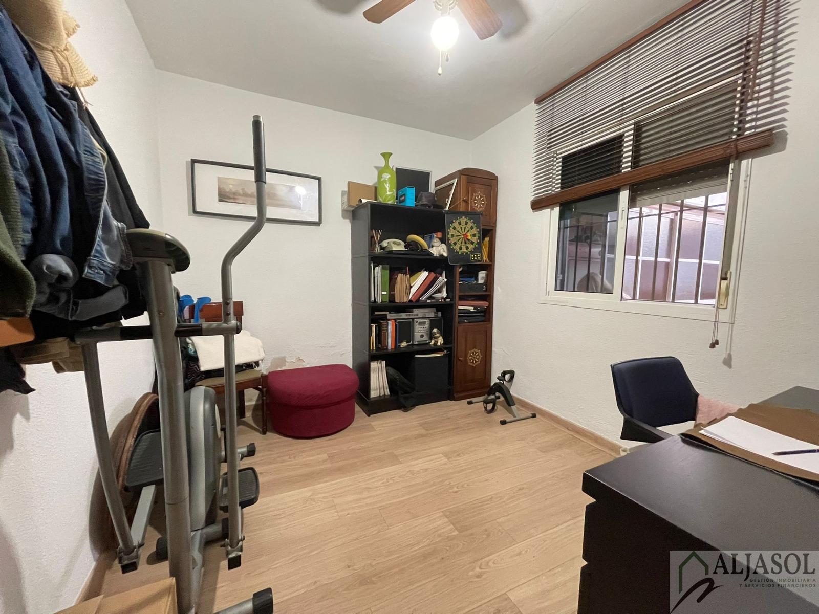 Venta de casa en Villanueva del Ariscal