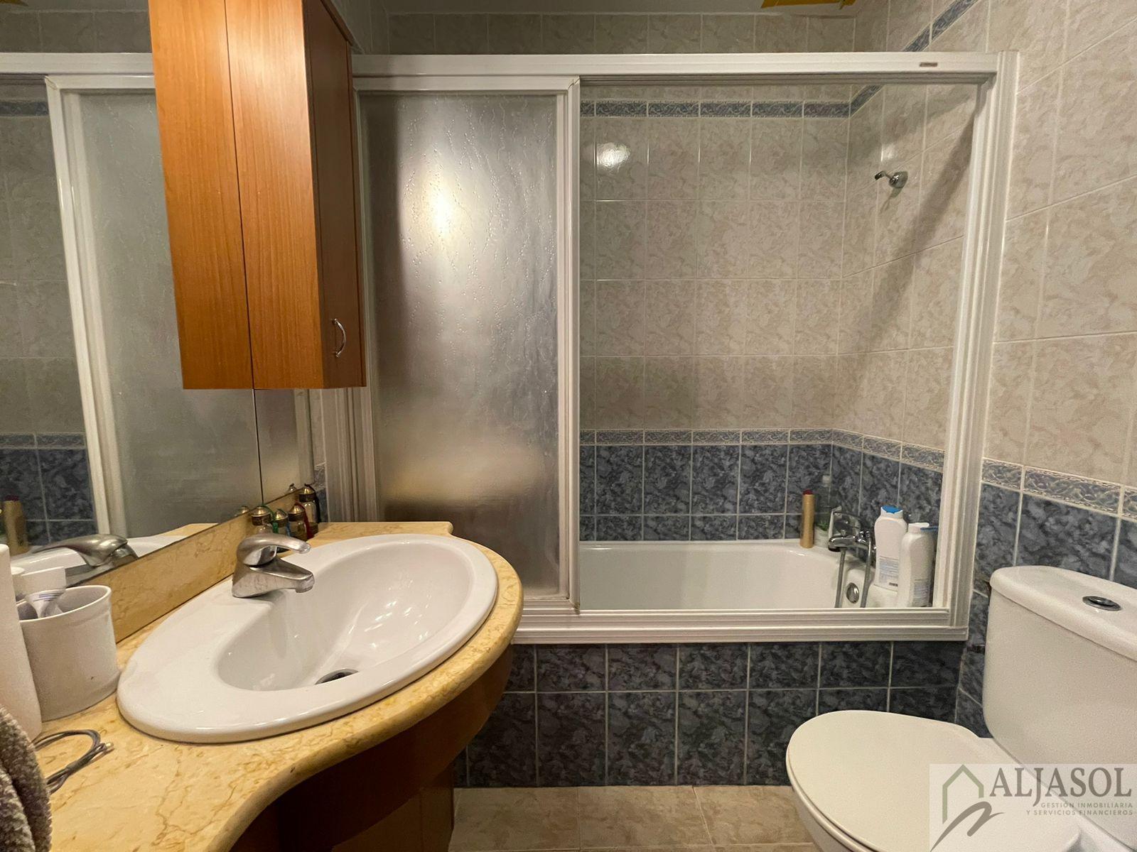 Venta de casa en Villanueva del Ariscal