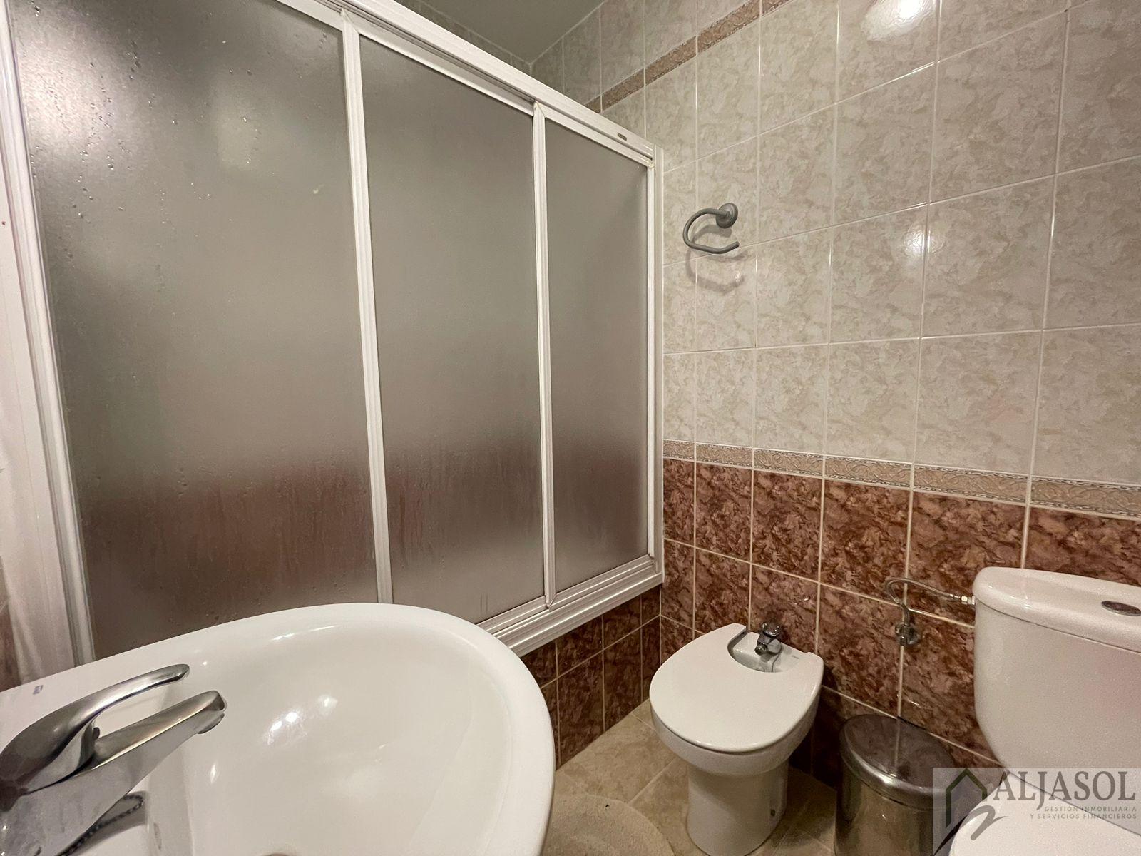 Venta de casa en Villanueva del Ariscal