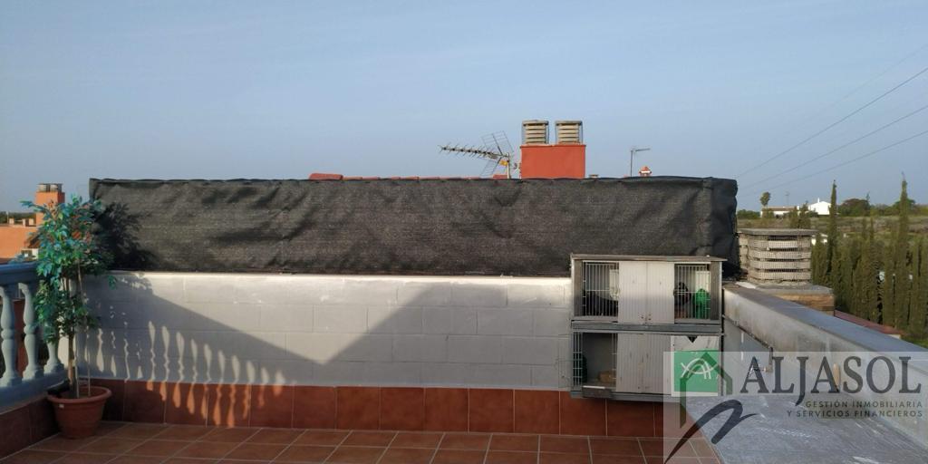 For sale of house in Valencina de la Concepción