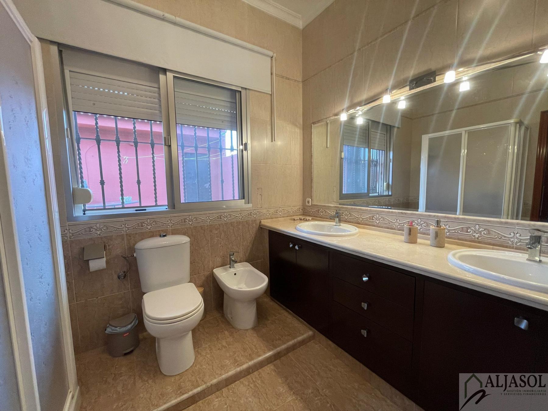 Venta de casa en Olivares