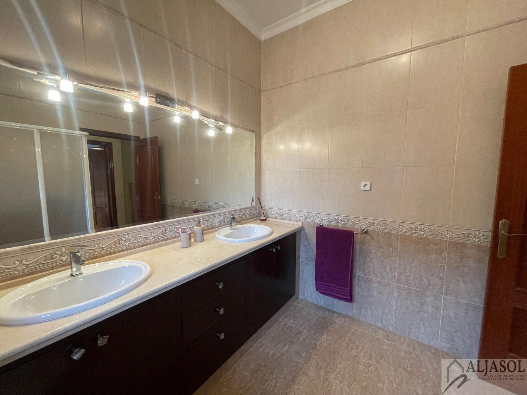 Venta de casa en Olivares