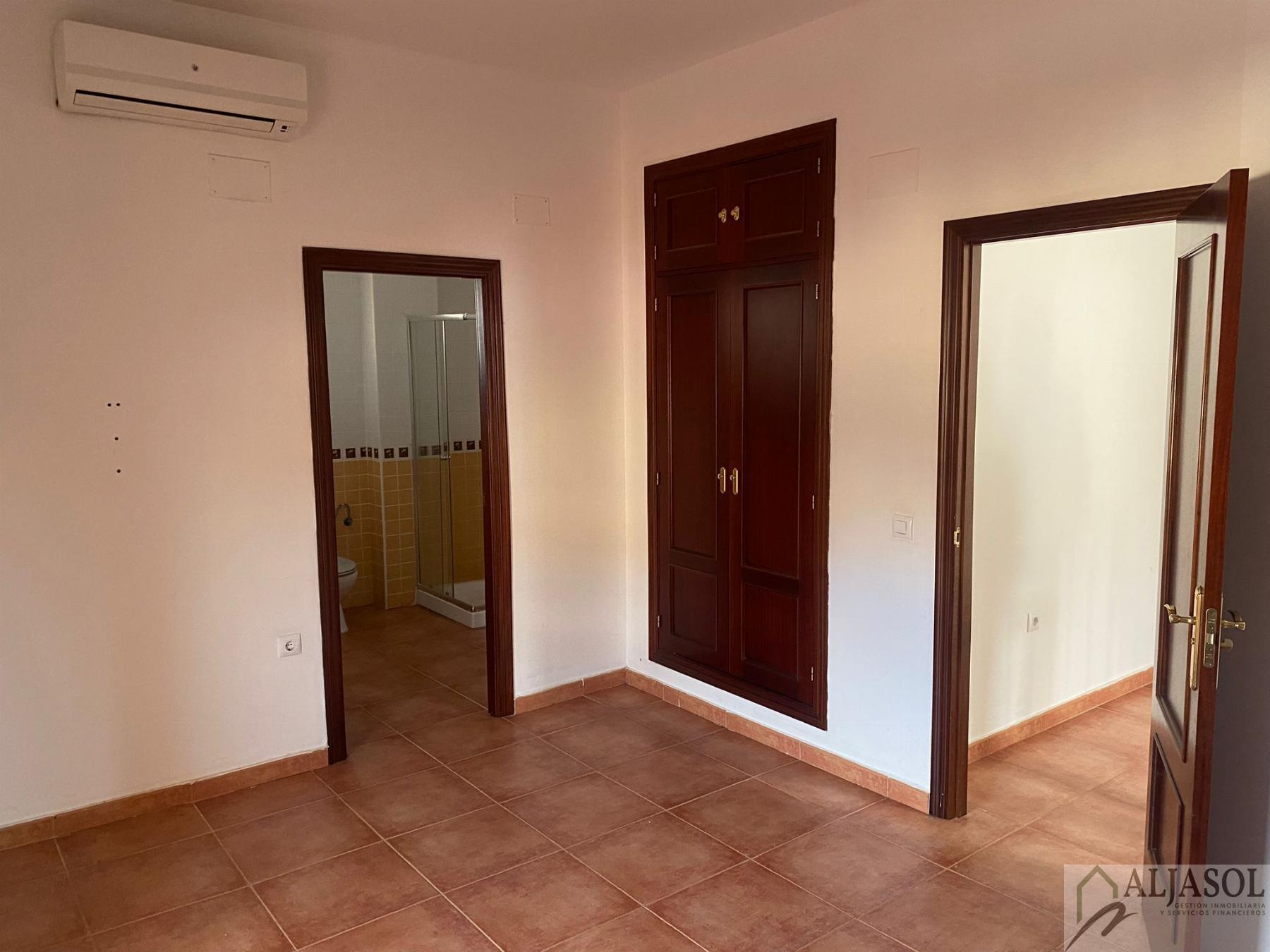Venta de casa en Olivares