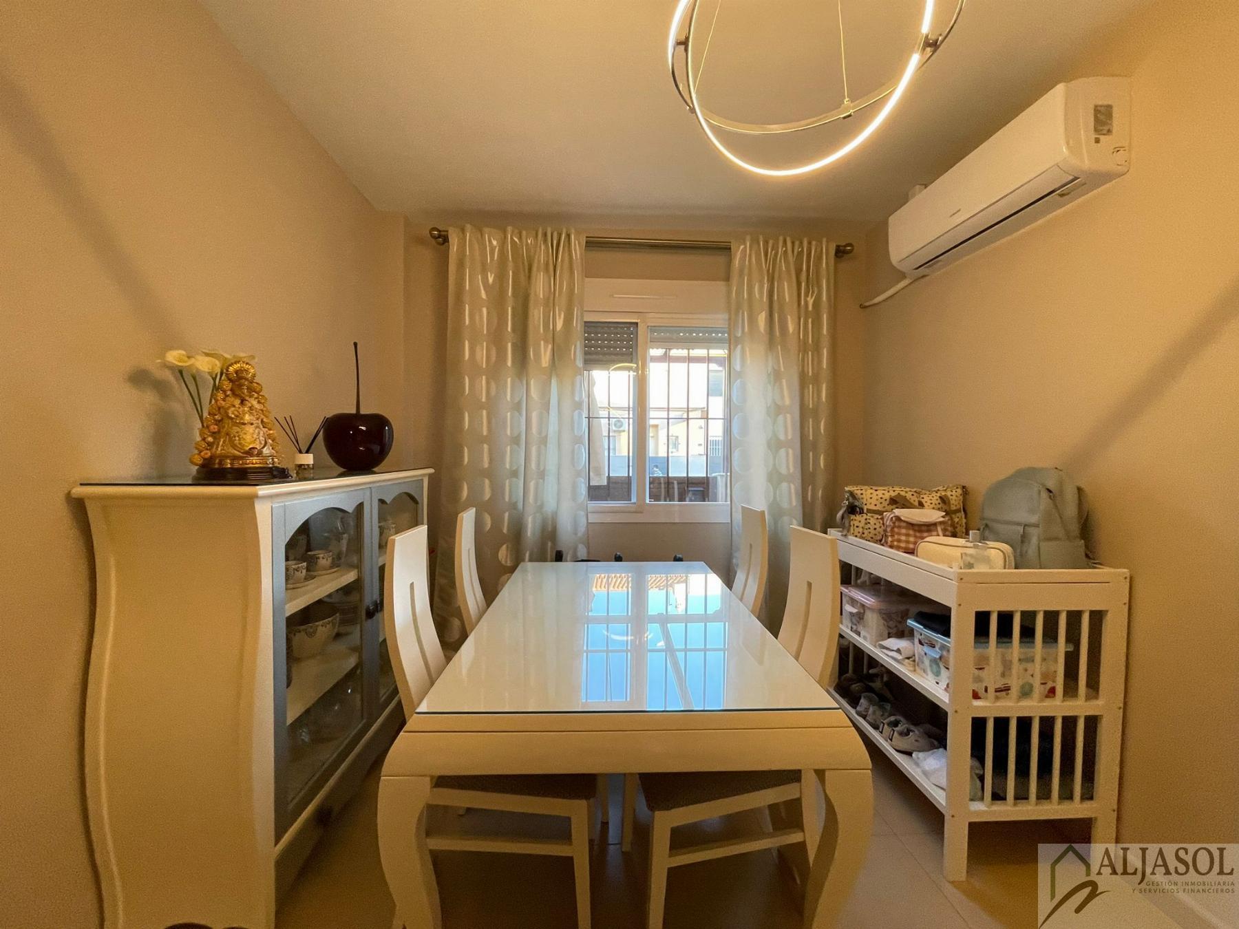 For sale of house in Gelves