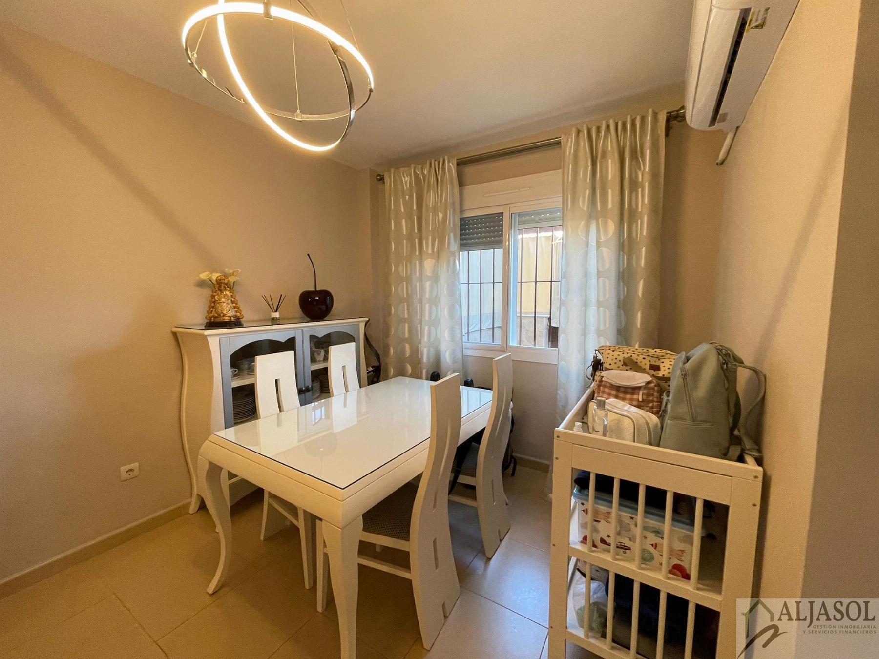For sale of house in Gelves