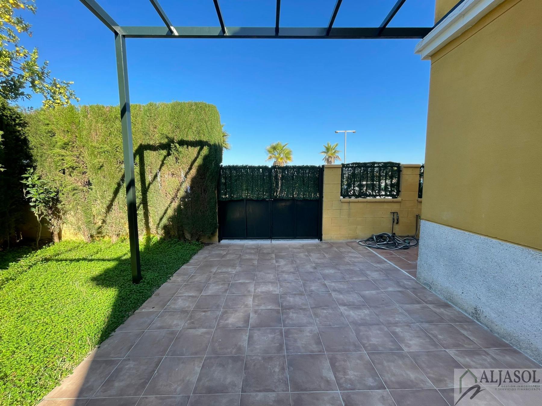 Venta de casa en Villanueva del Ariscal