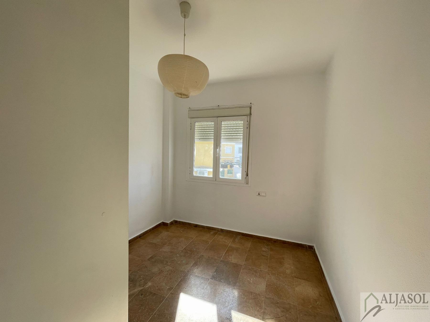 Venta de casa en Villanueva del Ariscal