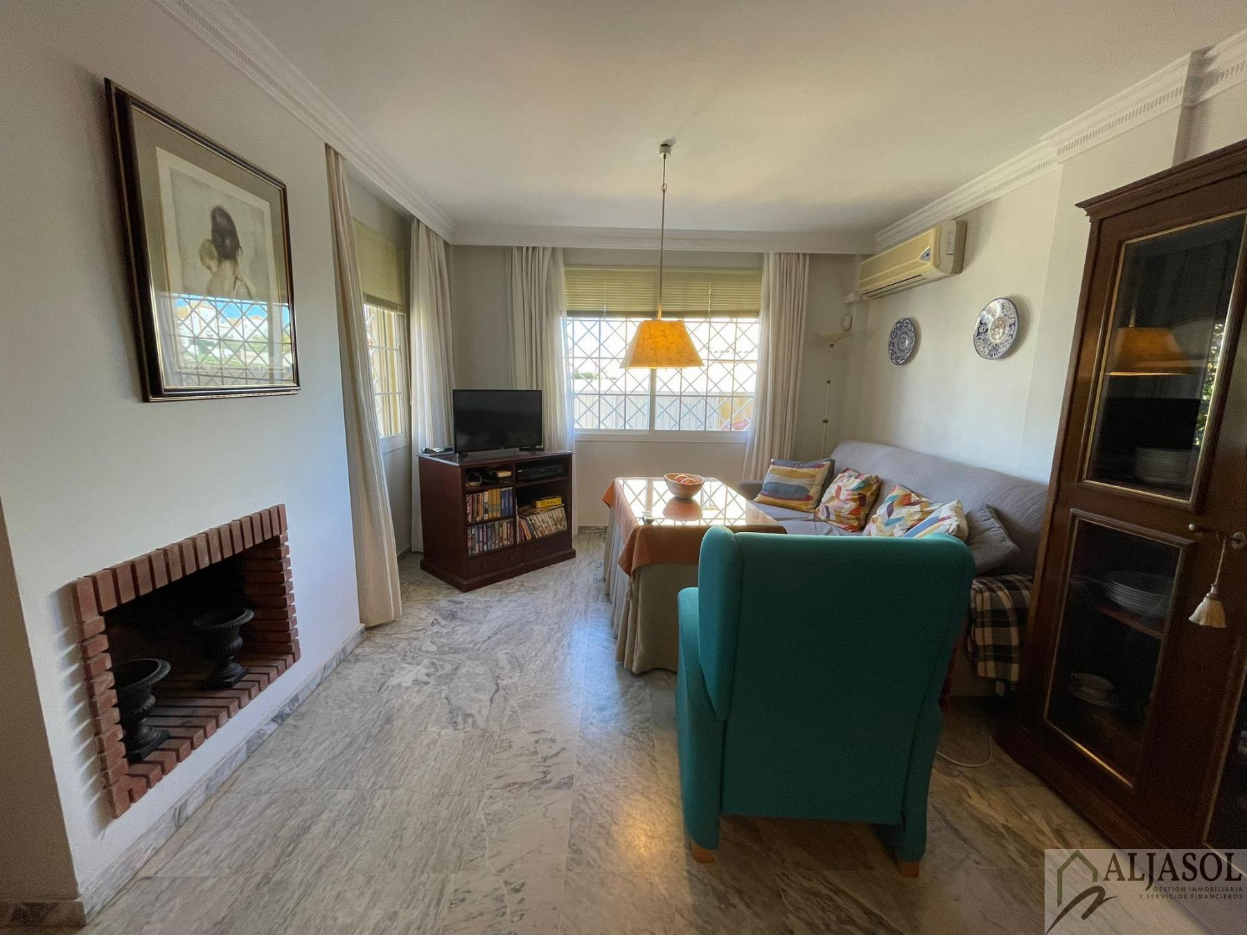 For sale of house in Salteras
