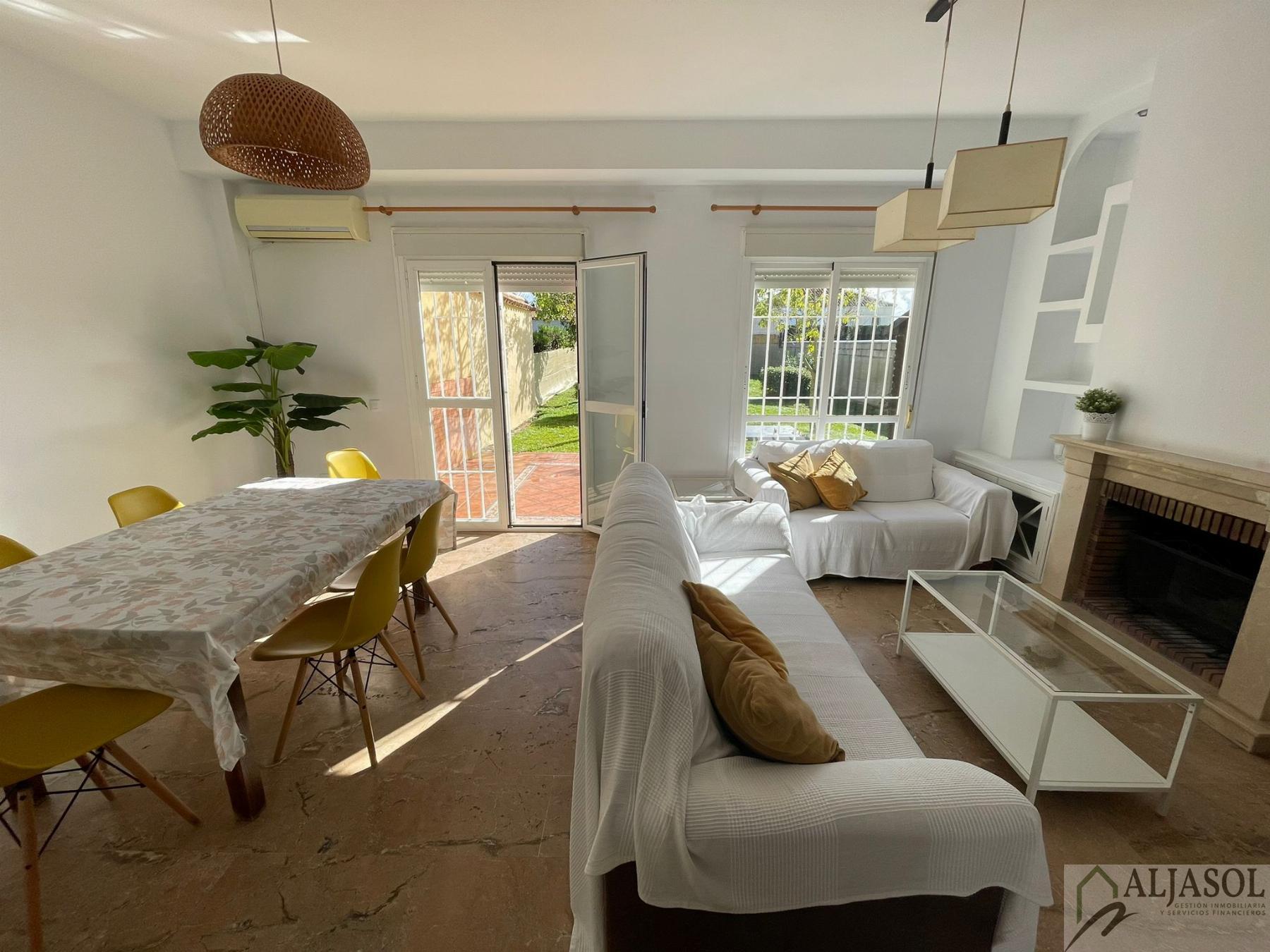 For sale of house in Almensilla