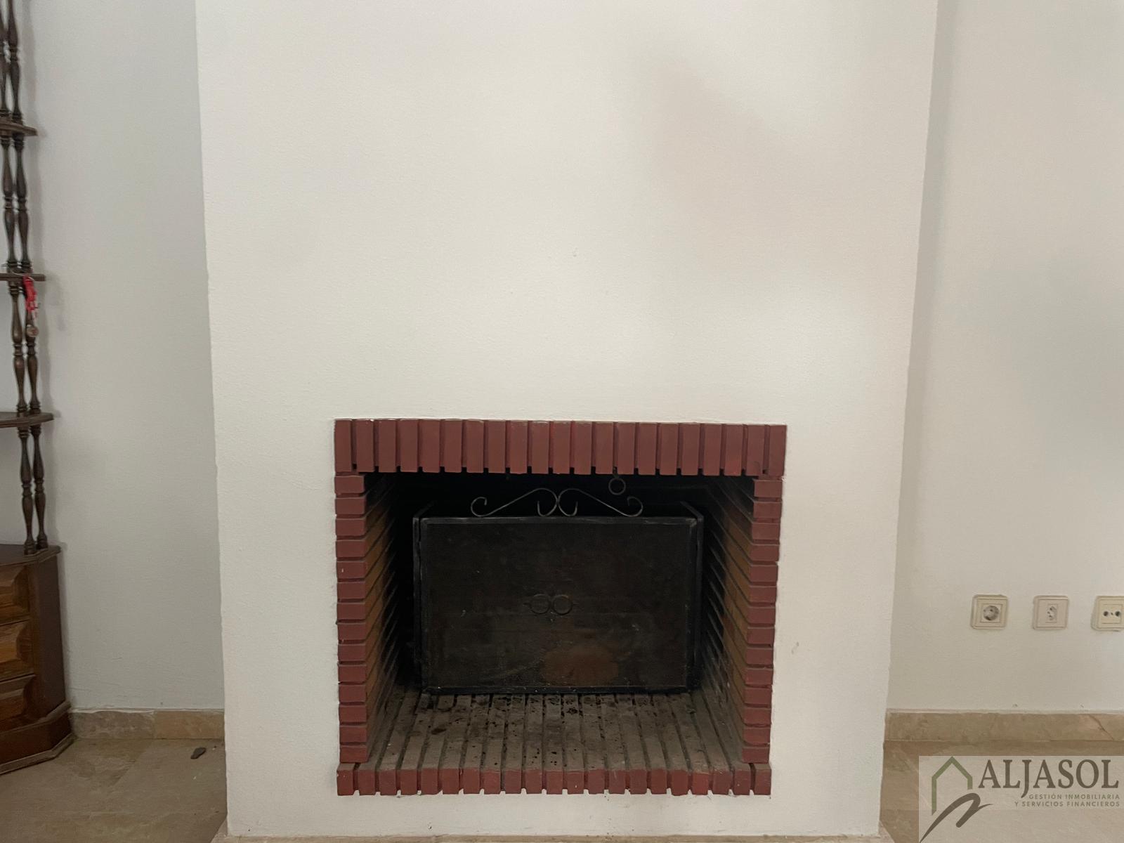 For sale of house in Salteras