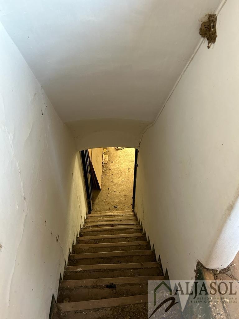 For sale of house in Aroche
