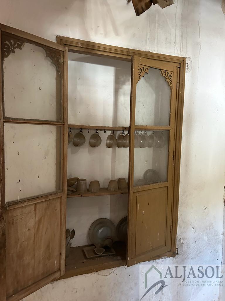 For sale of house in Aroche