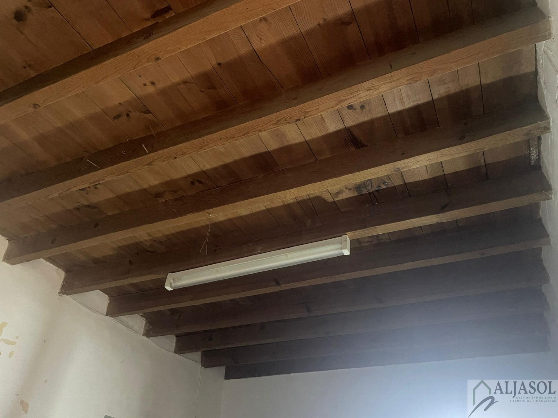 For sale of house in Salteras